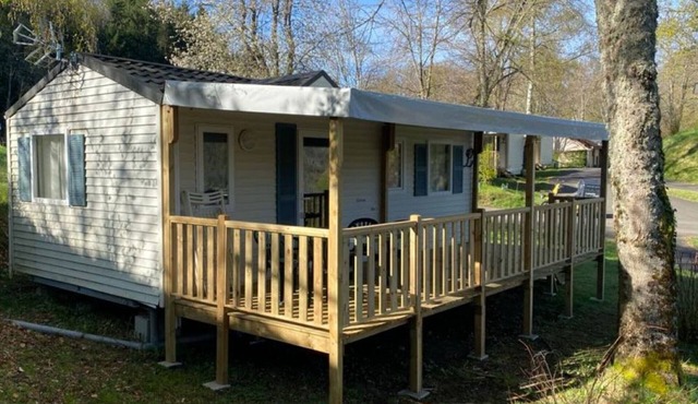 Mobile home in Vic-sur-Cère with terrace, 2 bedrooms