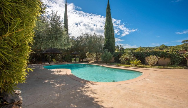 Mobile Home 'Kenya' with Shared Pool, Wi-Fi and Air Conditioning