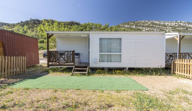 Mobile Home 'Móvil Pequeña 2' with Mountain View, Wi-Fi and Air Conditioning