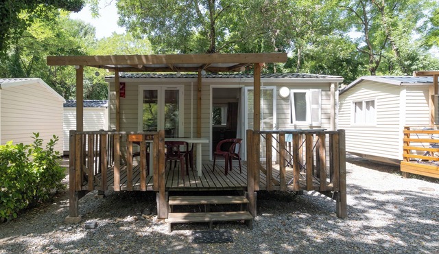 Mobile Home 'Mobil-home Confort B - 1-4 Pers' with Shared Pool