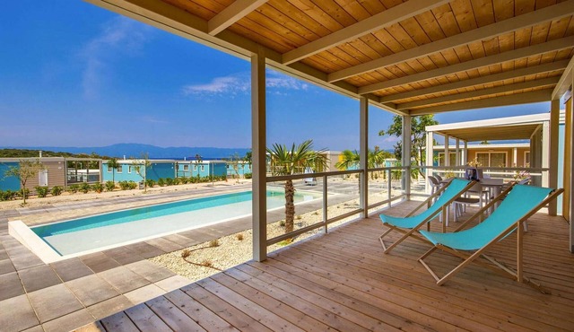 Mobile Home Omisalj with Seaview at Beach