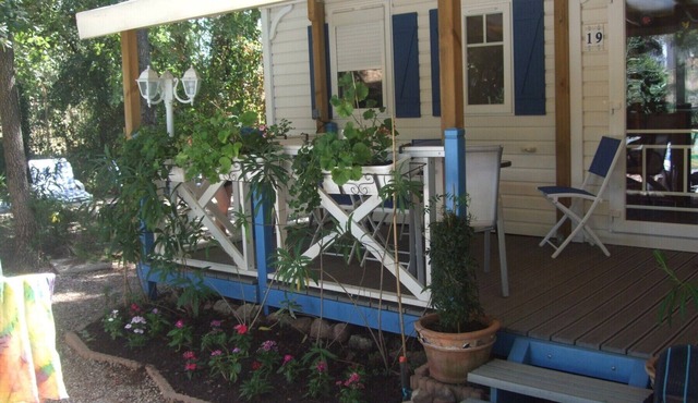 Mobile Home 'Topaze' with Shared Pool, Wi-Fi and Air Conditioning
