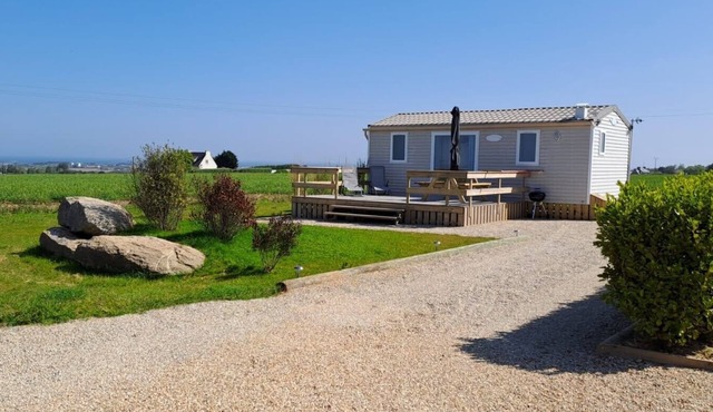 Mobile Home 'Ty Reuniou' with Sea View, Private Terrace and Private Garden