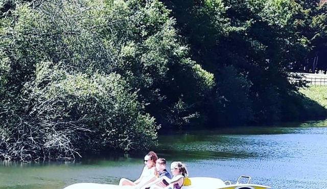 Mobile home with 6-8 places at the water's edge near Puy du Fou