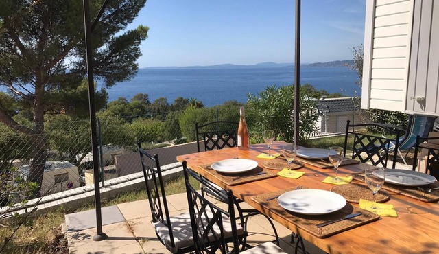 Mobile home with sea and Ile d'Or view in St Raphael
