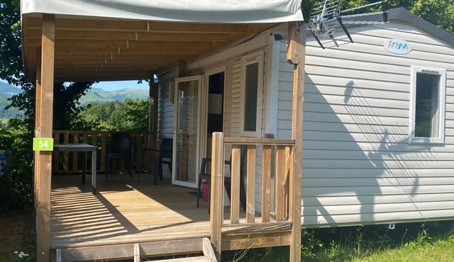 Mobile home with terrace in Vic-sur-Cère, 4 people