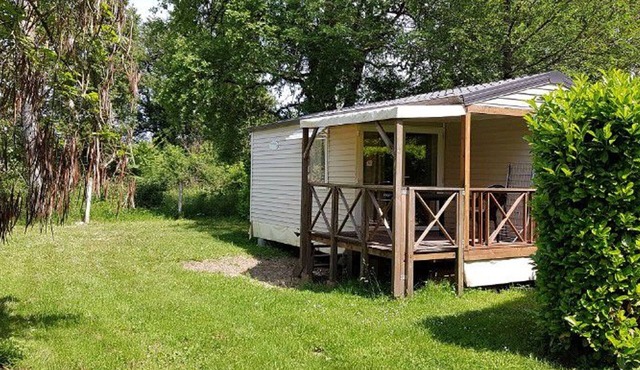 Mobile Home with Terrace for 4 People