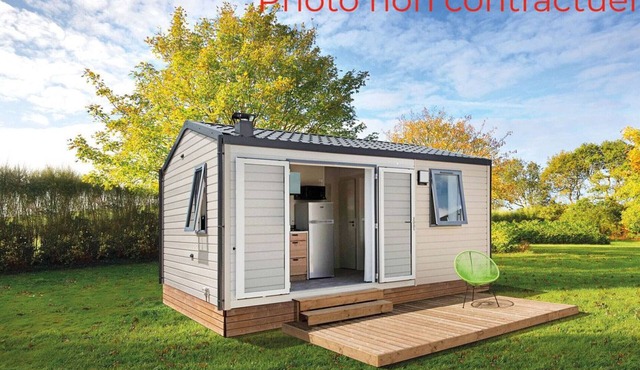 Mobile Home with Terrace in Groléjac