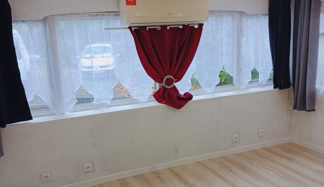 Mobile home with terrace. A rental suited to family vacations