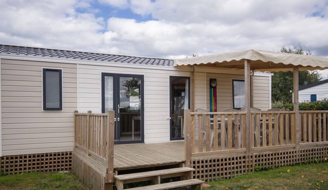 Mobile home with terrace - 6 guests