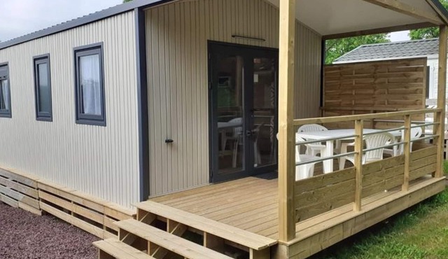 Mobile Home with Terrace in Guégon