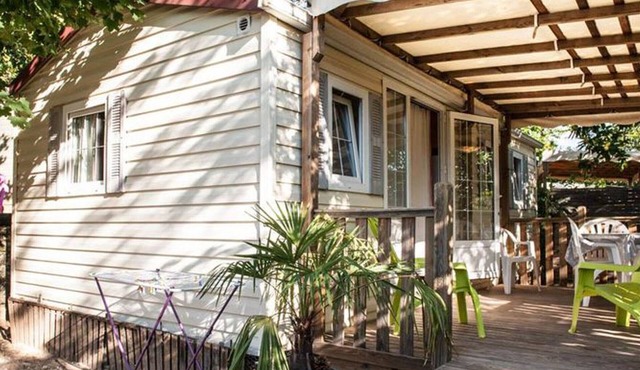 Mobile Home with Terrace for 4 in Ribes