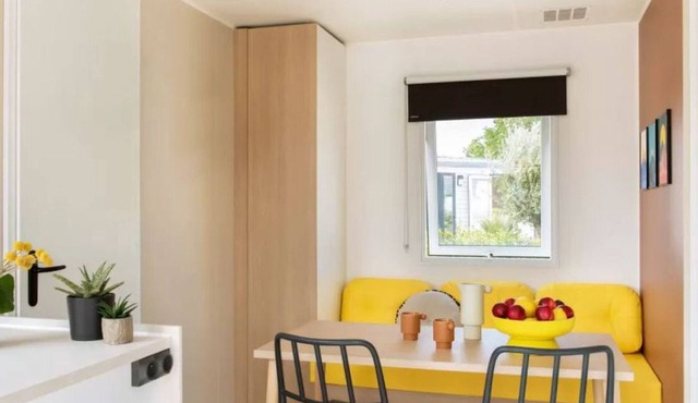 Mobile home with terrace - 6 guests
