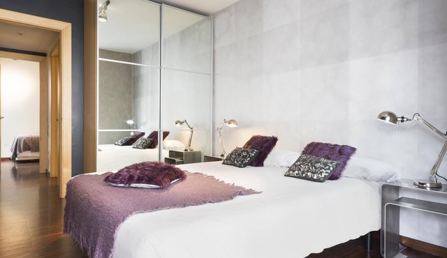 Mobile World Congress 2 rooms with Terrace and optional parking - Free WiFi