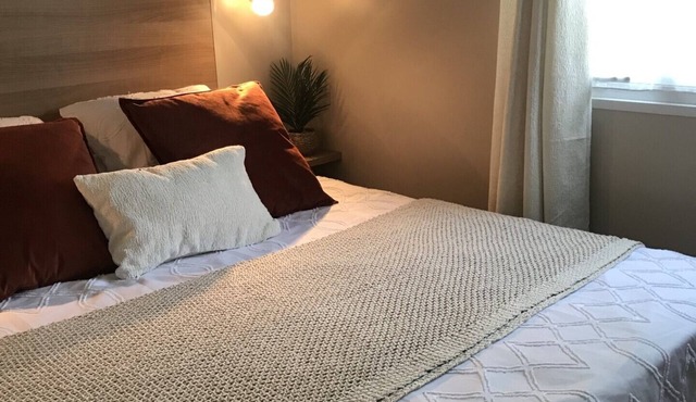 Mobilh Mobil-home Tout Confort au Bord D'un lac Avec Piscine Dans Résidence