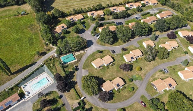 Mobilhome avec Accès Piscine et Lac | Parking