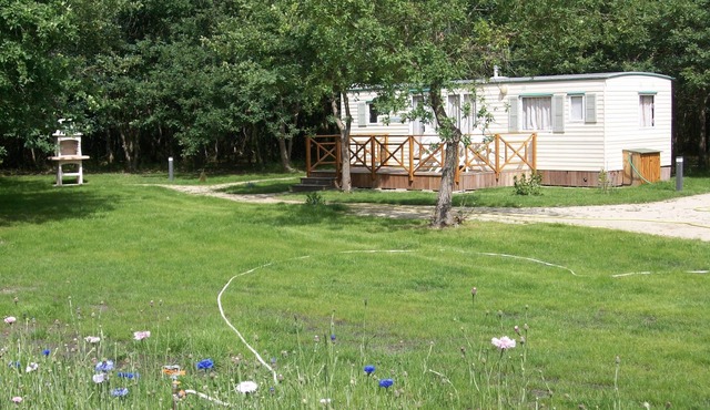 MOBILHOME IN A QUIET LITTLE CORNER