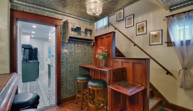 Mobility-friendly 3 bed 3 bath near Binghamton University on quiet cul de sac