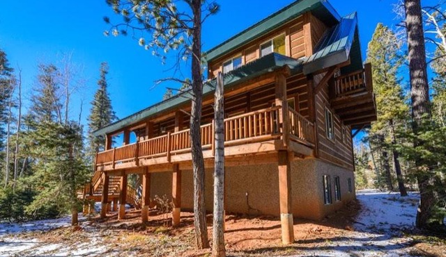 Moccasin Lodge
