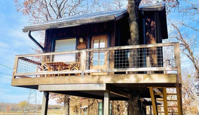 Mockingbird Treehouse (15 MIN to Magnolia/Baylor)