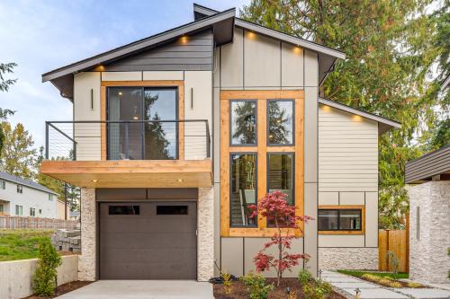 Mod PNW Hub In Seattle Suburbs! Easy Access to I-5