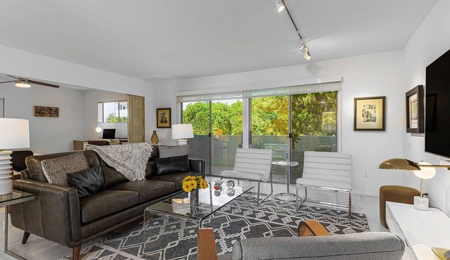 Mod Spot! Midcentury Gem! Pool! Spa! Mtn View! South PS!