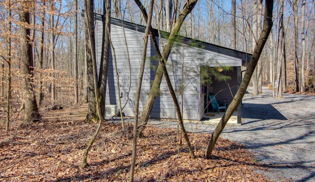 Mod Tennessee Cabin: 2 Mi to Cummins Falls!