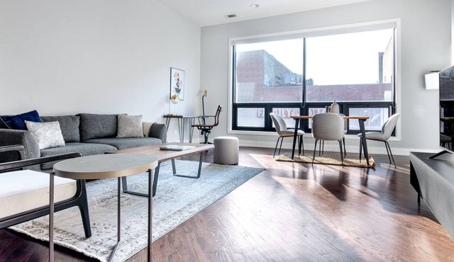 Mod West Town 3BR, walk to Blue Line, Wicker Park, by Blueground