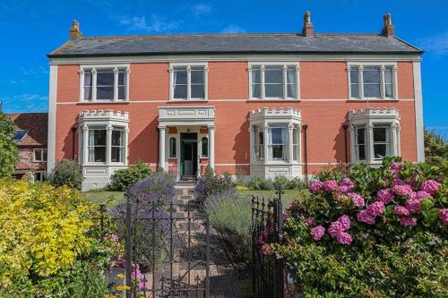 Model Farm by Group Retreats