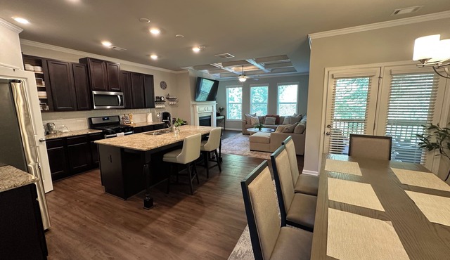 Model- Home Modern, Spacious, and Great Location