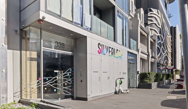 Modern 1-Bed Apartment Close to Attractions