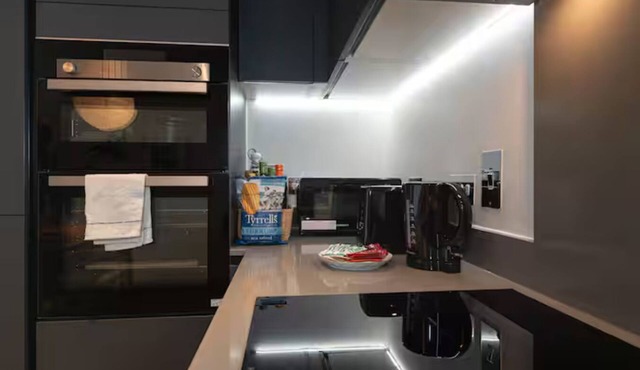 Modern 1 bed flat in Walthamstow, North London - Pass the Keys