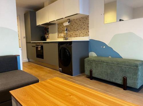 Modern 1- Bed Flat next to Eastcote- Ruislip Tube - Shops