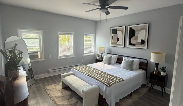 Modern 1 Bedroom 1 Bath Close To Downtown Baltimore