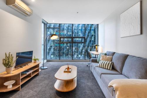 Modern 1-Bedroom Apartment in Docklands Delight