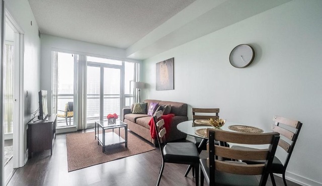 Modern 1 Bedroom Dunfield Ave Apartment