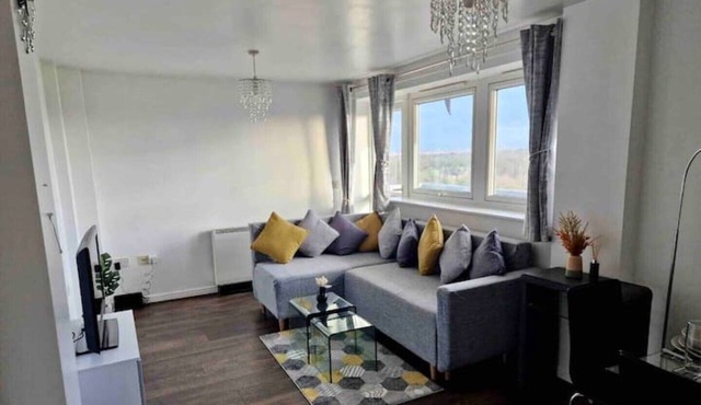 Modern 1-bedroom flat close to Manchester Airport