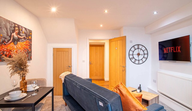 Modern 1-Bedroom Apartment w/Comfort & Style