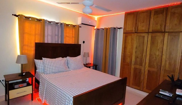 Modern 1 BedRoom House