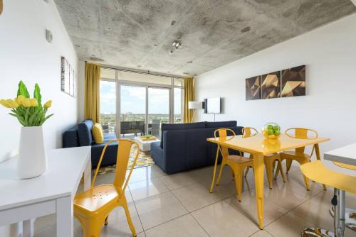 Modern 1 Bedroom Midtown Miami with FREE Parking
