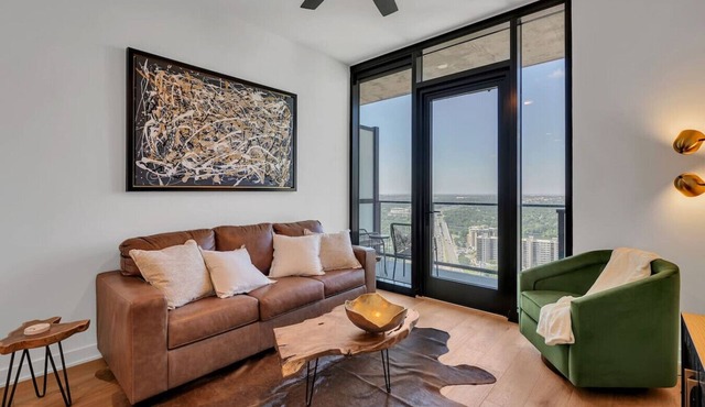 Modern 1-Bedroom with City Views