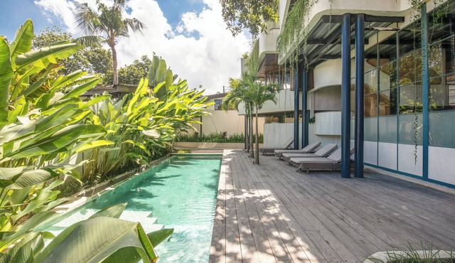 Modern 1-BR Loft with Art Deco Style Shared Pool