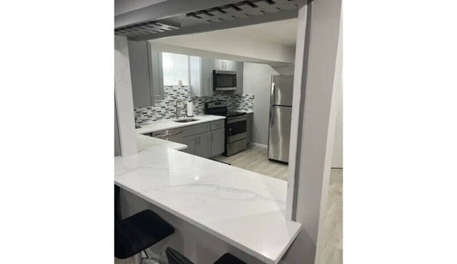 Modern 1 BR with NYC Flare