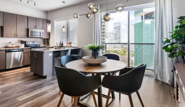 Modern 1BR Condo at Miro – Rooftop Pool & Fire Pit!