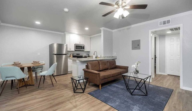Modern 1BR Condo Near Uptown Dallas
