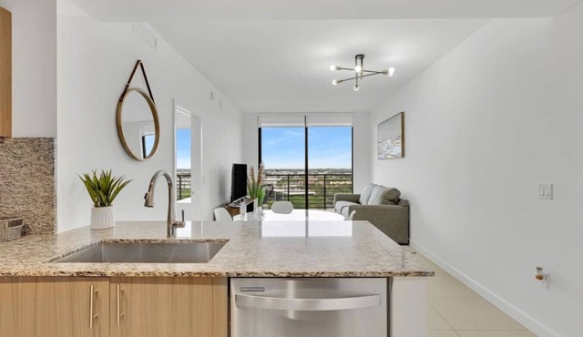 Modern 1BR Downtown Doral | Walk to Shops & Dining