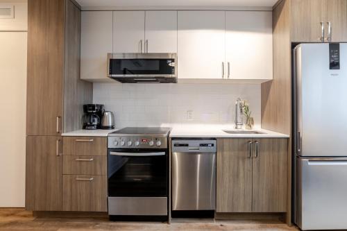 Modern 1BR in downtown