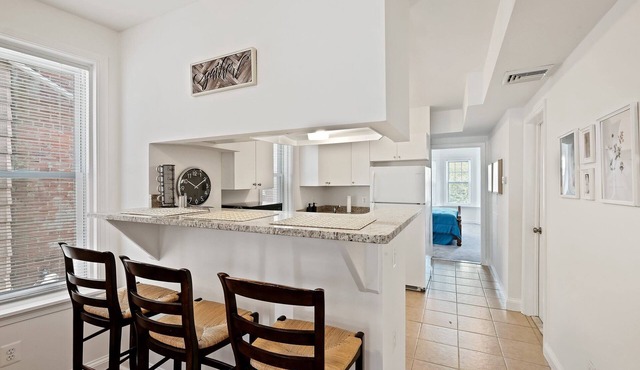 Modern 1BR in East Germantown