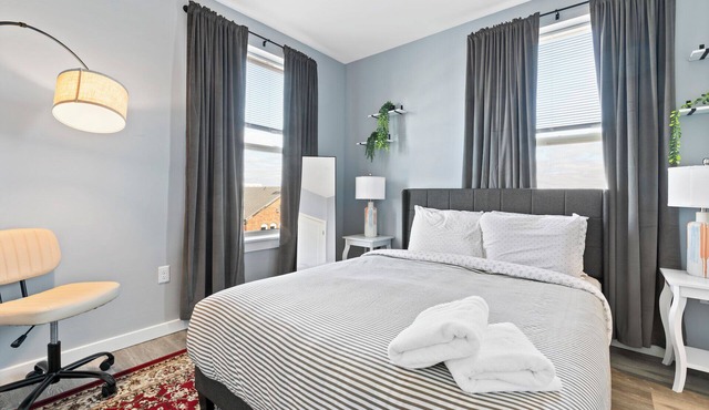 Modern 1BR Near Encore 2967