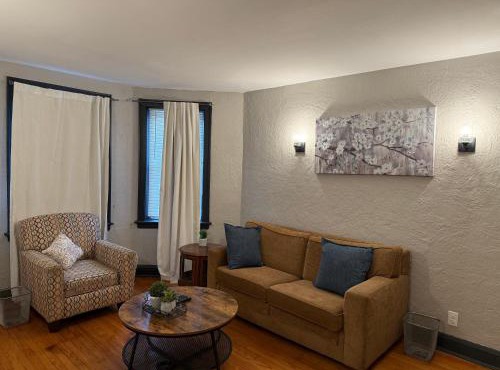 Modern 1BR Outdoor Space & Cozy Vibes